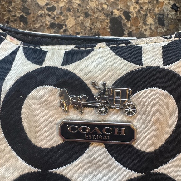 Coach Purse and dustbag - Picture 4 of 14